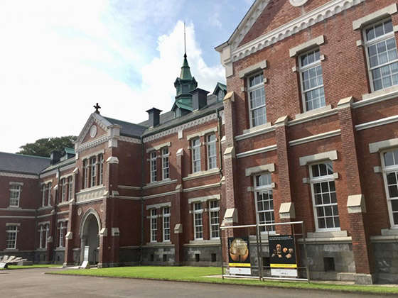 国立工芸館
